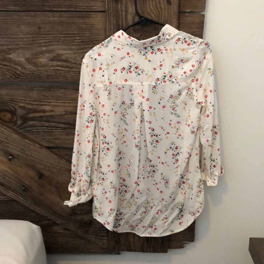 Floral button up - Picture 3 of 3